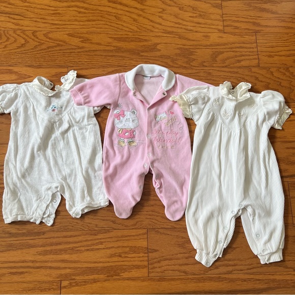 Lot of 3 baby girl vintage Pink and White Kids One Piece Set clothes 3-6 6-9 m - Picture 1 of 5